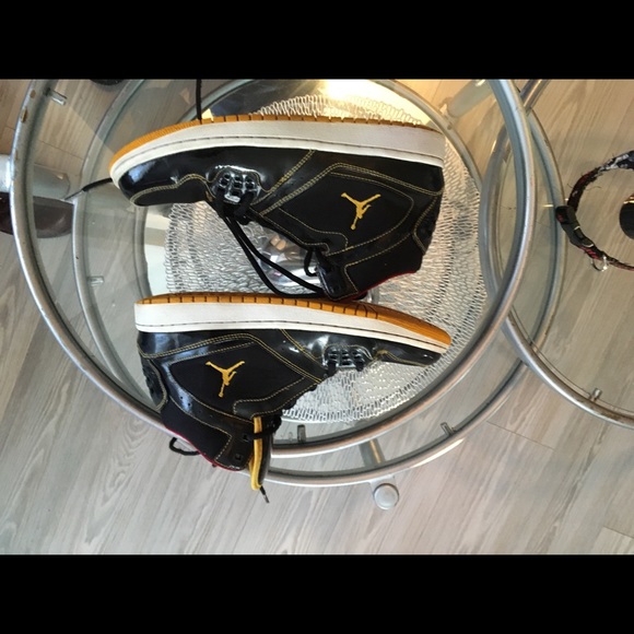 Jordan Flight 1 Black Yellow Men’s Size 9 - Picture 2 of 8